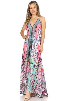 Striking and dazzling maxi halter dress with embellishment and precious rock like tassels. Long Dress Beach, Cute Beach Outfits, Maxi Halter Dress, Embroidery Skirt, Trendy Beach, Light As A Feather, Long Beach Dress, Beach Wear Outfits, Dress Beach