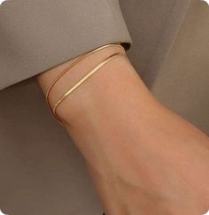 Minimalist Accessories Jewellery, Studs Earrings Gold, Herringbone Bracelet, Double Chain Bracelet, Layered Bracelet, 18k Gold Bracelet, Minimalist Accessories, Herringbone Chain, Gold Rings Fashion