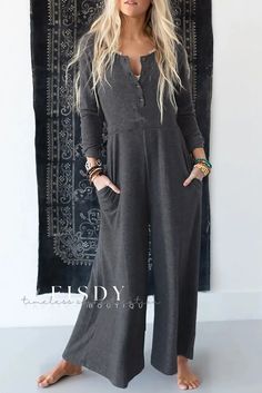 Fisdy - Mono gris contemporáneo con estampado de leopardo, corpiño abotonado y pernera ancha Leopard Jumpsuit, Grey Jumpsuit, Trendy Jumpsuit, Boho Jumpsuit, Button Long Sleeve, Knit Jumpsuit, Simply Chic, Leg Design, Jumpsuit Fashion