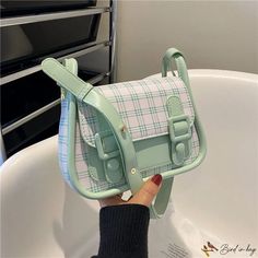 Cambridge Bag, Tas Vintage, Desain Tote Bag, Vetements Clothing, Kawaii Bags, My Style Bags, Produk Apple, Luxury Bags Collection, Aesthetic Bags