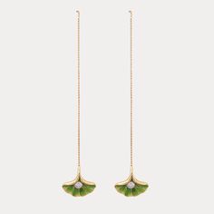 These Ginkgo Leaf Earrings are the perfect addition to your refined, sophisticated style. Elevate your look with these earrings, designed to replicate the delicate texture of the popular ginkgo leaf. Crafted with precision and care, the earrings are not only fashionable, but also timeless. Details Plating: 18K Gold Mat Simple Sage Green Earrings, Leaf Dangle Earrings, Green And Pearl Earrings, Green Drop Earrings, Jade And Gold Jewelry, Retro Drop Earrings, Gingko Jewelry, Asian Gold Jewelry, Gingko Earrings