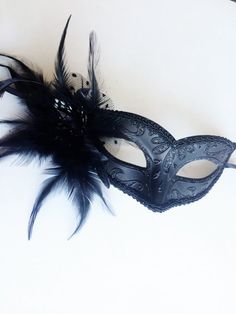 Black Men women Couple black Venetian Masquerade Ball Costume Party Masks Black Feather Masquerade Mask, Black Masquerade Mask For Halloween Wedding, Black Masquerade Mask For Wedding Carnival, Carnival Evening Masquerade Eye Mask, Gothic Evening Masquerade Eye Mask, Gothic Eye Mask For Evening Masquerade, Gothic Masquerade Mask For Carnival Evening, Gothic Masquerade Eye Mask For Theater, Black Venetian Mask For Masquerade