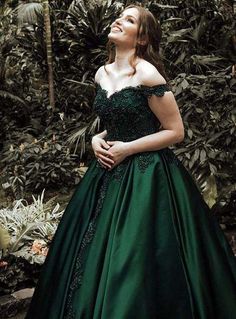 Classic Satin Dark Green Off Shoulder Sweetheart Ball Gown Prom Dress,PD22225 sold by lovebridal on Storenvy Dark Green Ball Gown, Dark Green Prom Dress, Red Green Dress, Green Ball Gown, Lace Prom Gown, Emerald Green Prom Dress, Dress Quinceanera, Green Evening Dress, Satin Ball Gown