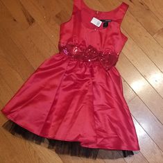 Size 3 Adorable Red Satin Dress. Red Holiday Dress, Red Satin Dress, Red Satin, Holiday Dresses, Satin Dresses, Lady In Red, Colorful Dresses, Satin, Mini Dress