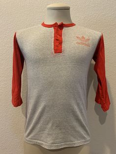 "Good Shape. Some minor discoloring on front and minor wear on lower back seam as shown Pit to pit is 18\" Top to bottom is 24\" Tag size: S Zacarrie21 1985 Room D" Retro Long Sleeve Sports T-shirt, 90s Style Red T-shirt For Sports, Retro Red Long Sleeve T-shirt, Retro Red College Tops, 90s Red Crew Neck Top, Red Crew Neck Top 90s Style, Retro Red Tops For College, Red Retro Tops For College, Vintage Red Long Sleeve T-shirt