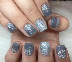 Grey Winter Nail Designs, Winter Manicure Ideas For Short Nails, Silver Glitter Nail Designs, January Nails Ideas Gel, Winter Nail Polish Ideas, Gray Glitter Nails, Sliver Nails, Nail Polish Art Designs, Fresh Nails