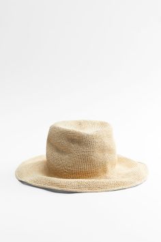 CROCHET EFFECT HAT - Oyster White | ZARA United States Outfits For Mexico, Oyster White, Zara Portugal, Raffia Hat, Southern Charm, Felt Hat, Hat Band, Zara United States, Hat Making