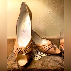 Vintage..Never Worn..Made In Italy..Leather..9m..Cream/Nude Shoes Vintage, Peep Toe Heels, Shoes Women Heels, Shoes Heels, In Italy, Italy, Women Shoes, Cream, Heels