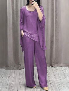 SPU: YSHHP243482 Style: casual Color: green.black. white. red. purple. blue. green. orange Season: spring/summer Neckline: round neck Sleeve Length: long sleeve Material: chiffon Size: S/M/L/XL/2XL/3XL/4XL/5XL shirt's size: Size Chart： Length Bust Sleeve Length CM inch CM inch CM inch S 90 35.4 105 41.3 53 20.9 M 91 35.8 110 43.3 54 21.3 L 92 36.2 115 45.3 55 21.7 XL 93 36.6 120 47.2 56 22.0 2XL 94 37.0 125 49.2 57 22.4 3XL 95 37.4 130 51.2 58 22.8 4XL 96 37.8 135 53.1 59 23.2 5XL 97 38.2 140 55 Rounded Wardrobe, Womens Casual Suits, Orange Season, Batwing Sleeve Top, Elegantes Outfit, Casual Suit, Solid Clothes, Batwing Sleeve, African Dress