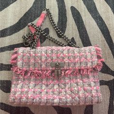 Never Used Kurt Geiger Tweed Bag, Pink Tote Flap Bag With Dust Bag Included, Designer Pink Flap Shoulder Bag, Designer Pink Shoulder Flap Bag, Pink Top Handle Bag With Magnetic Closure, Designer Pink Bag With Magnetic Closure, Designer Pink Bags With Magnetic Closure, Luxury Pink Bag With Magnetic Closure, Luxury Pink Bags With Magnetic Closure