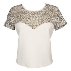 Dior - (Made in Italy) White top ornamented with lace. No size label, it fits a 38FR/40FR. Additional information: Condition: Very good condition Dimensions: Shoulder width: 37 cm - Chest: 42 cm - Sleeve length: 16 cm - Length: 49 cm Seller Reference: FH109 Top Bianco, Size Label, White Top, White Tops, Made In, Christian Dior, Shirt Blouses, Dior, In Italy