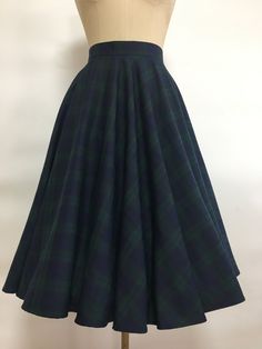 1950s style Full Circle Skirt Details: * Quality Rayon with spandex * Two side pockets * Standard Knee Length  from waist to Hem  28 inch approx Sizes -------Waist (inch） 00        --     24           0          ---    25            2           --     26              4           --    27          6          --     28            8          --     29          10         --    30           12        --     31.5 14          ---   33 16          ---   35.5 18          ---   38 20        ---   40.5 22 Holiday Skirt, Skirt Details, Circle Skirts, Holiday Skirts, Christmas Skirt, Party Rock, Full Circle Skirt, 1950s Style, Party Skirt