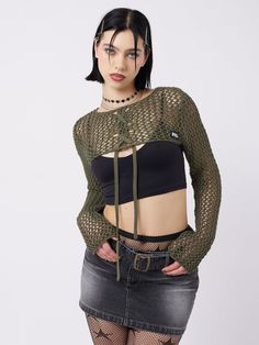 Knitted Shrug, Y2k Grunge Outfits, Sweater Tutorial, Minga London, Summer Crop Top, 00s Fashion, Knit Shrug, Cropped Knit Sweater, Summer Crop Tops