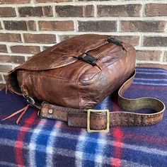 VINTAGE 1980s DISTRESSED PATCH LEATHER MACBOOK BRIEFCASE MESSENGER BAG R$898 Vintage Distressed Brown Bag With Waxed Finish, Vintage Distressed Brown Bags With Waxed Finish, Vintage Distressed Brown Leather Shoulder Bag, Vintage Leather Satchel With Waxed Finish, Vintage Business Shoulder Bag With Waxed Finish, Vintage Distressed Brown Shoulder Bag With Leather Backing, Distressed Brown Vintage Shoulder Bag With Leather Backing, Vintage Distressed Brown Shoulder Bag For Travel, Vintage Leather-backed Shoulder Bag For Travel