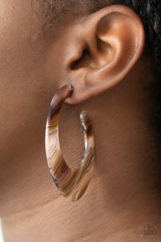 RETRO RENAISSANCE - BROWN Lined in brown and white details, a shiny acrylic frame curves into an asymmetrical hoop for a colorfully retro look. Earring attaches to a standard post fitting. Hoop measures approximately 1 1/4" in diameter. Color may vary. Sold as one pair of hoop earrings. P5HO-BNMT-005XX ORDERED 19 AUG 20 Paparazzi Jewelry Images, Brown Acrylic, Brown Earrings, Acrylic Frame, Earrings Trendy, White Details, Acrylic Frames, Paparazzi Accessories, Affordable Jewelry