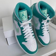 Nike Air Jordan Teal High Top Sneaker. Brand New W/Box Never Worn. Sz 6.5 Cool Air Jordans, Shoes For Women Dunks, Orange Shoes Women, Dream Shoe Collection, Popular Nike Shoes Women, Womens Jordans Sneakers, Colorful Jordans, Cyan Shoes