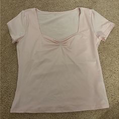 Pink Top Never Worn Size M Pink Top, Pink Tops, Pink Ladies, Womens Tops, Crop Tops, Pink, Women Shopping, Color