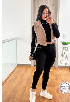 Outfits Gorditas, Look Legging, Winter Fashion Outfits Casual, Cold Outfits, Outfit Mujer, Casual Chic Outfit, Looks Chic, Cute Simple Outfits, Curvy Outfits