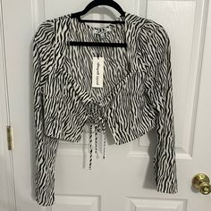 Cropped Blazer. Brand New! Trendy Long Sleeve Tops With Zebra Print, Trendy Long Sleeve Zebra Print Tops, Trendy Zebra Print Tops For Spring, White Long Sleeve Top With Zebra Print, Casual Long Sleeve Zebra Print Tops, Spring Zebra Print Tops, White Zebra Print Casual Tops, Zebra Shirt, Cropped Blazer