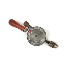 hand crank drill vintage carpentry hand tools Vintage Hand Tools, Carpenter Tools, Carpentry Tools, Tool Cabinet, Antique Tools, Wood Carving Tools, Hand Crank, Old Tools, Vintage Memory