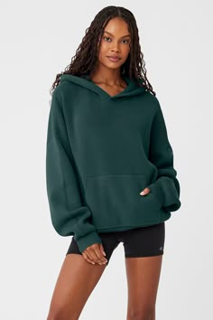 Scholar Hooded Sweater - Midnight Green Alo Sweatshirt, Green Hoodie Outfit, Forest Green Hoodie, Dark Green Hoodie, Sweat Sets, Comfy Sweats, Midnight Green, Fall Hoodies, Green Hoodie