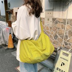 Place Of Origin : GUANG DONG Province Place Of Origin : GUANG DONG Province Exterior : NONE Interior : Interior Slot Pocket,Interior Zipper Pocket,Interior Compartment Closure Type : zipper Pattern Type : Solid Gender : MEN Style : Casual Decoration : NONE Lining Material : Polyester Handbags Type : Shoulder Bags Main Material : PU Shape : Casual Tote Brand Name : haopianyidongxi WHAT ABOUT REFUND?   Fast refund,100% Money Back Guarantee. If your product is defective or doesn't work properly, let us know and we'll send you a replacement one. We believe in our products so much that we offer a 30-day No-Hassle refund policy. If you're unhappy about your purchase, send us the product back and we'll refund your money immediately. Waterproof Crossbody Bag, Brown Leather Crossbody Bag, Black Leather Crossbody Bag, Travel Workout, Simple Chic, Tote Pattern, Casual Tote, Leather Shoes Men, Cargo Pants Women