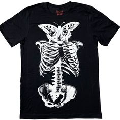 Brand New Without Tags Playboi Carti Official Butterfly Skeleton Tour 2017 Graphic T-Shirt In Black Unisex Xs, M, Xl Available No Fabric Content Tags Crewneck Short Sleeve Authentic Official Tour Merch Measures Approx Lying Flat Xs Shoulder To Shoulder 15” Pit To Pit 16.5” Shoulder To Hem 26.5” Sleeve 8.5” Medium Shoulder To Shoulder 16.5” Pit To Pit 19.5” Shoulder To Hem 28.5” Sleeve 9” Xl Shoulder To Shoulder 18.5” Pit To Pit 23” Shoulder To Hem 31.5” Sleeve 10.5” No Trades Punk Skull Print T-shirt For Summer, Black Skull Print T-shirt For Spring, Spring Black T-shirt With Skull Print, Punk Skull T-shirt For Summer, Summer Punk T-shirt With Skull Design, Summer Punk Skull T-shirt, Fitted Short Sleeve Shirt With Skull Print, Summer Band Merch T-shirt With Skull Print, Gothic Cotton Top With Skull Print