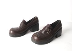 Vintage brown platform shoes Made by Prima  Size 9 U.S. Womens please consult measurements for best fit Interior sole length - 10 inches Width at widest - 4 inches Heel - 2.75 inches Leather shoes in great condition! sh22 Brown Platform Loafers With Chunky Round Toe, Brown Platform Loafers With Chunky Platform And Round Toe, Mary Jane Loafers, Combat Shoes, Loafers Brown, Platform Mary Janes, 2 Inch Heels, 4 Inch Heels, Tie Shoes