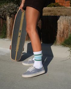 Horizon Socks - Surf Locos Casual Knee-high Socks, Casual Green Knee-high Socks, Green Mid-calf Casual Socks, Casual Green Mid-calf Socks, Casual Mid-calf Green Socks, Green Casual Knee-high Socks, Trendy Super Soft White Socks, White Casual Mid-calf Socks, Surfskate Aesthetic