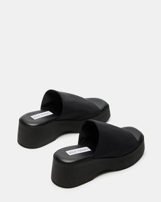 Black Platform Sandals Outfit, Platform Sandals Outfit, Madden Nyc, Black Platform Sandals, Steve Madden Store, Sandals Outfit, Leather Socks, Black Platform, Trendy Shoes