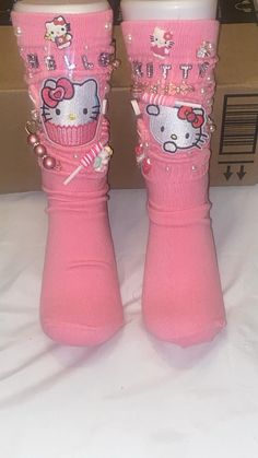 Kids Junkies junk sock Hello Kitty Aesthetic Fashion, Thing For Christmas List, Junk Socks With Charms, What To Get For Your Birthday, Stuff To Get For Christmas, Things To Put On Your Christmas List, Selfcare Wishlist, Charm Socks, Junk Socks