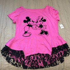 Disney Parks Top Sz L Fun Pink Minnie Mouse Top, Playful Pink Top For Disney Fan Events, Pink Disney Tops For Summer, Casual Pink Minnie Mouse Top, Pink Cartoon Print Top For Disney Fan Events, Cute Pink Mickey Mouse Tops, Cute Pink Mickey Mouse Top, Pink Disney Top For Disney Trips, Disney Pink Tops With Character Print