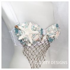 34C Aqua Mermaid Bra Rave Bra Festivalbra 34C AQUA - Etsy Mermaid Bra Top, Siren Costume, Seashell Bra, Mermaid Costume Diy, Mermaid Halloween Costumes, Shell Bra, Mermaid Cosplay, Aqua Mermaid, Mermaid Bra