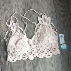 New, Never Worn, With Original Tags. Rue21 Cream/Tan Bralette In Size Small, Free People Dupe. Criss-Cross, Adjustable Straps In Back. Removable Pads. Summer Lace Stretch Bra, Stretch Lace Bra For Summer, Delicate Lace Stretch Bra For Summer, Summer Bra With Lace Top, Beach Bra With Lace Trim, Stretch Lace Beach Bra, Beach Lace Stretch Bra, Beach Stretch Lace Bra, Spring Lace Bra With Lace Trim