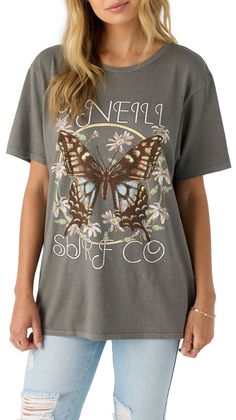 Fit & Design: O'Neill Women's oversized tee 27.5" In length Garment Pigment Dye Soft cotton feel Screen print graphic Additional Details: Womens Oversized Tee, Oneill Womens, Womens Athletic Outfits, Print Graphic, Athletic Outfits, Oversized Tee, Graphic Tee Shirts, Screen Print, Shirts Tops