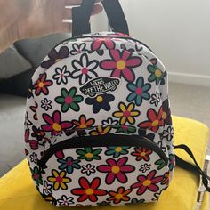 New Backpack Very Bright And Beautiful Van Accessories, Vans White, Bright And Beautiful, Small Bags, Kids Accessories, Pink White, Bag Accessories, Kids Shop, Backpacks