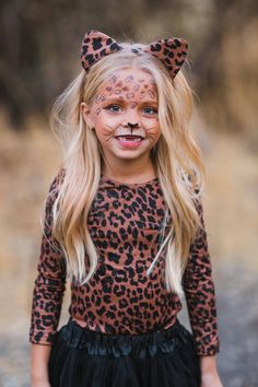 Mom & Me - Cheetah Costume Set | Sparkle In Pink Kids Cheetah Costume, Carnival Diy, Diy Girls Costumes, Cheetah Costume, Family Themed Halloween Costumes, Cheetah Clothes, Leopard Costume, Themed Halloween Costumes, Animal Halloween Costumes