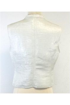 Size 10 Italy 46 Off-White Vest w/Pulled Thread Design Snap buttons down front Shoulder to hem 22.5" Minimalist Fashion Casual, Thread Design, White Button Up, Vest White, Giorgio Armani, Minimalist Fashion, Fashion Casual, Casual Fashion, Button Up