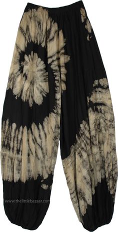 Extra Long version for the tall - for a comfortable summer, these tie-dye brown rayon pants are very boho and stylish! With a swirl pattern of tie-dye, it brings out a unique look to the overall style. These pants abound in comfort and freedom due to their relaxed fit. #tlb #SplitSkirtsPants #Tall #TieDye #bohemianfashion #BigandTallPants #BigandTallgypsyhippiepants Hippie Lounge Pants, Edgethoth Outfit, Casual Hippy Outfits, Hippie Pants Pattern, Black Bohemian Outfits, Earthy Pants, Boho Pants Pattern, Hippie Goth Fashion, Dark Hippie Style