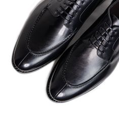 Ready to conquer the day? We’ve taken our timeless split toe derby silhouette and made it deep, dark, and black. This is a traditional, rich and refined shoe has an edge over the classic cap toe oxfords. We’ve also made this dress shoe with a Dainite sole so you can wear them all year round. Whether it's a formal events, or a night out with friends this is the perfect allrounder. Upper: Full-grain Italian leather Sole: Dainite lugged sole, British made* Construction: 360° Storm Goodyear welt (Re Elegant Moc Toe Dress Shoes With Brogue Detailing, Elegant Lace-up Shoes With Brogue Detailing And Moc Toe, Elegant Lace-up Brogue Shoes With Moc Toe, Elegant Semi-formal Oxfords With Moc Toe, Timeless Black Derby Shoes For Semi-formal Occasions, Elegant Derby Shoes With Brogue Detailing And Moc Toe, Elegant Brogue Derby With Moc Toe, Elegant Moc Toe Derby With Brogue Detailing, Elegant Moc Toe Oxfords For Formal Occasion