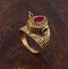 Natural Garnet Poison Ring, Secret Box Ring, Poison Ring, Handmade Box Ring, Poisoner Ring, Pill Box Ring, Gold Box Ring, Gift for Her - Etsy Poison Ring, Secret Box, Box Ring, For Her, Handmade Box, Gold Box, Ring Gold, Ring Handmade, Ring Box