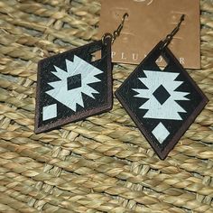 Nwt Exclusive Plunder Wood Diamond Shape Tribal Earrings. Check Out My Other Plunder Items. Make Me An Offer Or Bundle Your Likes And Save. Happy Poshing Brown Festival Earrings, Adjustable Southwestern Brown Earrings, Brown Hand Tooled Earrings For Festival, Hand-tooled Brown Earrings For Festival, Artisan Black Earrings For Festivals, Black Southwestern Dangle Earrings, Adjustable Southwestern Black Earrings, Black Hand-tooled Bohemian Jewelry, Black Hand Tooled Bohemian Jewelry