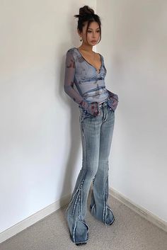 Item Type: BottomsMaterial: DenimPattern: PlainColor: As photosSize: S. M. L. XL Size (CM): Length Waist Hip Thigh S 103 66 83 59 M 104 70 87 60 L 105 74 91 61 XL 106 78 95 62 Y2k Stretch Jeans For Fall, Y2k Stretch Denim Tops, Fitted Y2k Denim Blue Top, Spring Slim Fit Blue Jeans, Spring High Waist Tops With Frayed Hem, Fitted Blue Flare Jeans With Frayed Hem, Spring Fitted Denim Blue Flare Jeans, Fitted Denim Blue Flare Jeans For Spring, Denim Blue Mid-rise Tops For Fall