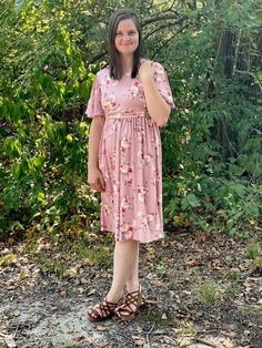 This beautiful pink  floral maternity/nursing dress is the perfect dress to make you feel happy and bright this summer. It features a classic gathered skirt, making it maternity friendly. It also features a flutter sleeve for that extra special look. It's made of the softest brushed polyester to keep you comfortable while still remaining stylish. You will have easy breastfeeding access by simply lifting up the top layer. A second panel is underneath to keep it discreet as well.  Features: *Beaut Skirt Making, Breastfeeding Dress, Maternity Nursing Dress, Dress Modest, Dress Maternity, Pink Floral Pattern, New Mom Gift, Feel Happy, Nursing Dress