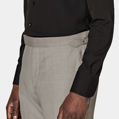 With its pronounced high widespread collar, this dark brown shirt is tailored extra slim and crafted in a subtly textured poplin weave-the perfect balance of funtion, style, & refinement. Brown Shirt, Slim Fit Shirt, Italian Fabric, Style Expert, Egyptian Cotton, Fashion Advice, Stretch Cotton, Workout Shirts, Dark Brown