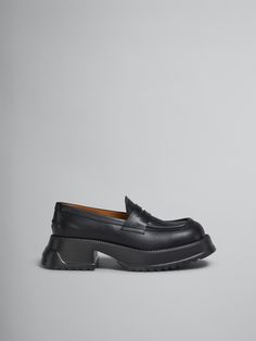 Smooth calfskin leather loafer. Round toe and saddle strap. Leather insole. Chunky platform rubber sole and block heel, embellished with raised Marni lettering. Scalloped tread. Flat Heel Boots, Necklace Dress, Black Leather Loafers, Boot Accessories, Chunky Platform, Cool Socks, Small Leather Goods, Leather Loafers, Belt Bag