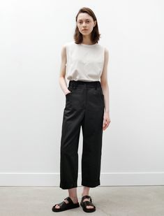 MARGARET HOWELL REGULAR PRICE$284 USD Chic Cotton Straight Culottes, Chic Wide Leg Work Pants With Patch Pockets, Chic Wide Leg Pants For Workwear With Patch Pockets, Modern Cropped Leg Work Pants, Modern Cropped Workwear Pants, Cropped Cargo Pants With Belt Loops For Work, Workwear Cropped Cargo Pants With Belt Loops, Spring Wide Leg Pants With Patch Pockets For Work, Versatile Cropped Pants With Side Pockets