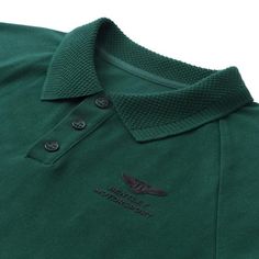 The elegant Bentley Motorsport green travel polo shirt is the perfect piece for everyday wear. Relaxed fit, this knitted collar polo shirt is constructed from 100% organic cotton to ensure ultimate wearer comfort. It is a three-button placket, with knitted cuffs, a subtle rubberized Bentley Motorsport logo and finished with a Union flag inside the back neck. Steve Mcqueen Le Mans, Motorsport Logo, Polo T Shirts For Men, New Bentley, Union Flag, Collar Polo Shirt, Creative T Shirt Design, Knitted Collar, Green Travel