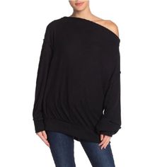 New Store Display With Tag See Pictures Style# Ob1013578 Get Cozy In This Oversized Sweater With A Slouchy Silhouette, Roomy Balloon Sleeves And A Wide Neckline That Can Be Worn Asymmetrically Off One Shoulder. Runs Large; Order One Size Down. Xs=0-2, S=4-6, M=8-10, L=12-14. - 28" Length (Size S) - Boat Neck - Long Sleeves With Rib Cuffs - 68% Polyester, 27% Viscose, 5% Elastane Black Off-shoulder Sweater For Fall, Black Off-shoulder Sweater For Spring, Casual Off-shoulder Long Sleeve Top For Winter, Versatile Long Sleeve Off-shoulder Top For Fall, Trendy Black Long Sleeve Off-shoulder Top, Trendy Black Off-shoulder Long Sleeve Top, Black Off-shoulder Long Sleeve Top For Fall, Oversized Off-shoulder Winter Top, Versatile Black Off-shoulder Top