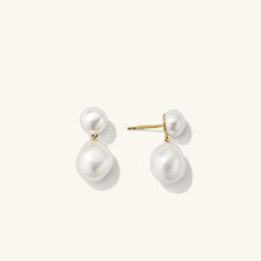 Gold Vermeil Pearl Drop Earrings - Elegant Dangle Jewelry | Mejuri Pearl Drop Earrings Gold, Gold Earrings For Women, Pearl Hoop Earrings, Pearl Set, Pearl Earrings Dangle, Accessories Jewelry Earrings, Gold Drop Earrings, Pearl Drop Earrings, Elegant Earrings